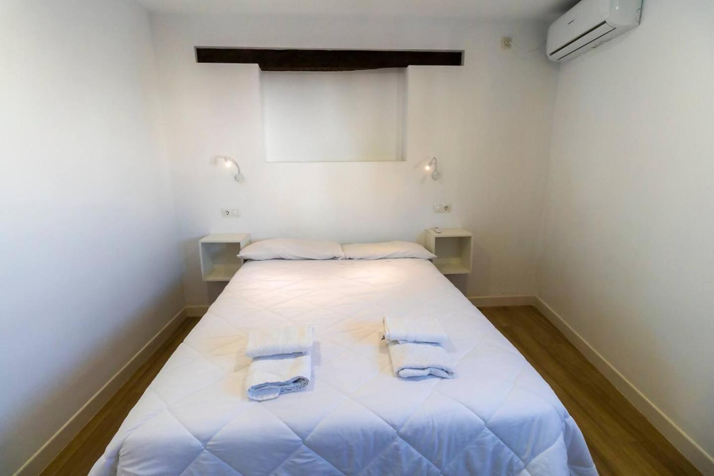 Apartamentos La Cruz Verde كاديز الغرفة الصورة