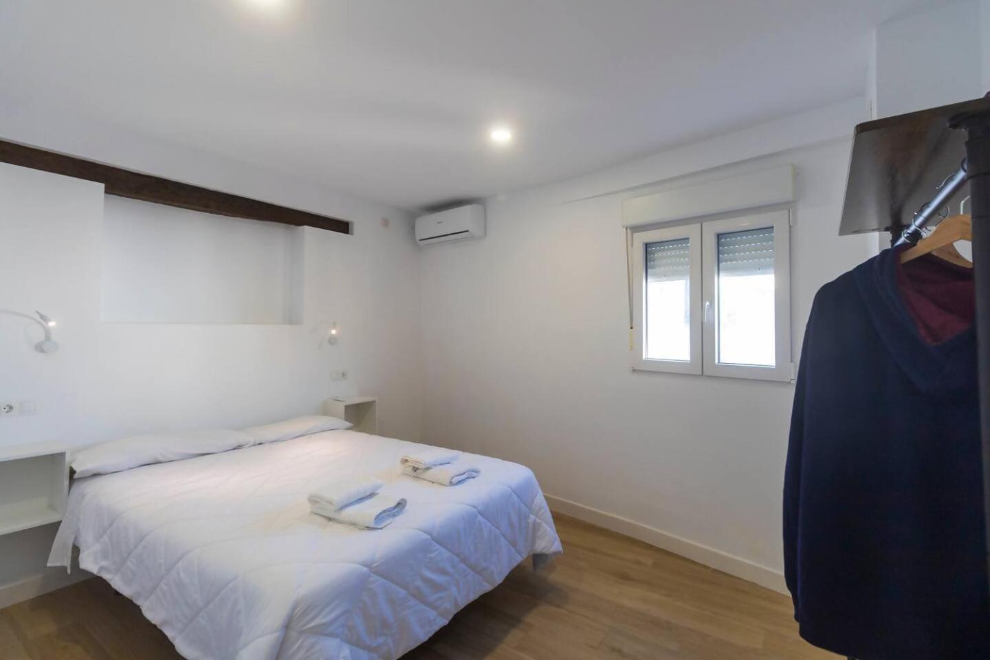 Apartamentos La Cruz Verde كاديز الغرفة الصورة